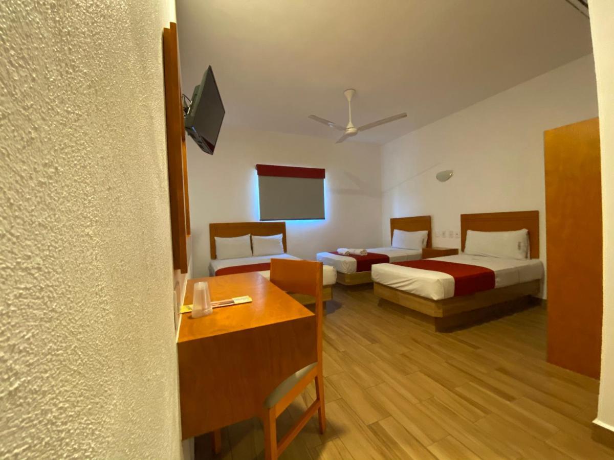 Hotel Lb Manzanillo Bagian luar foto